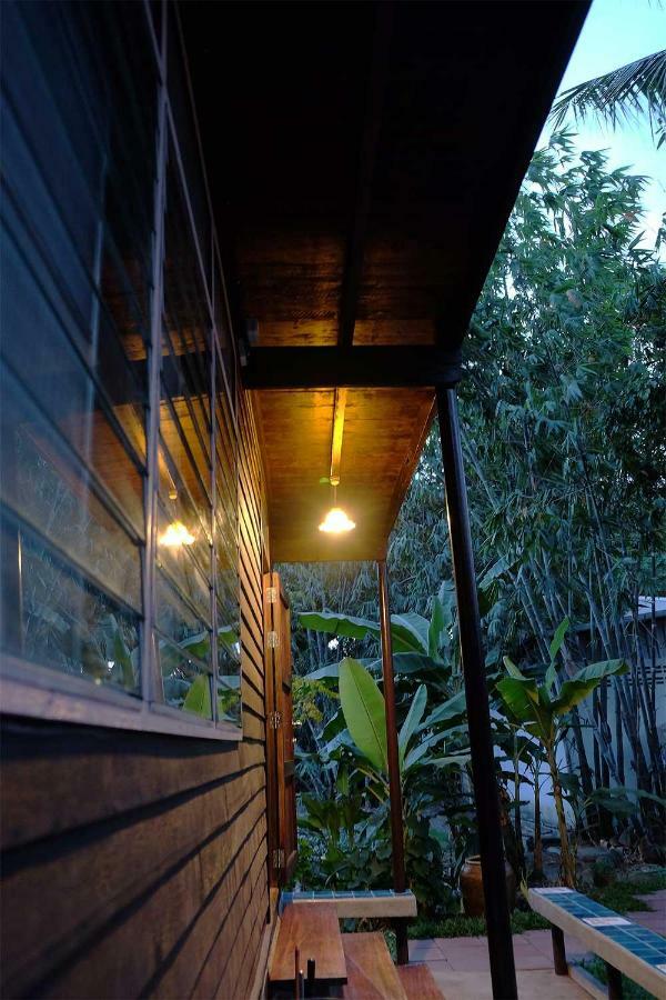 Yesterday Sathon Banguecoque Exterior foto